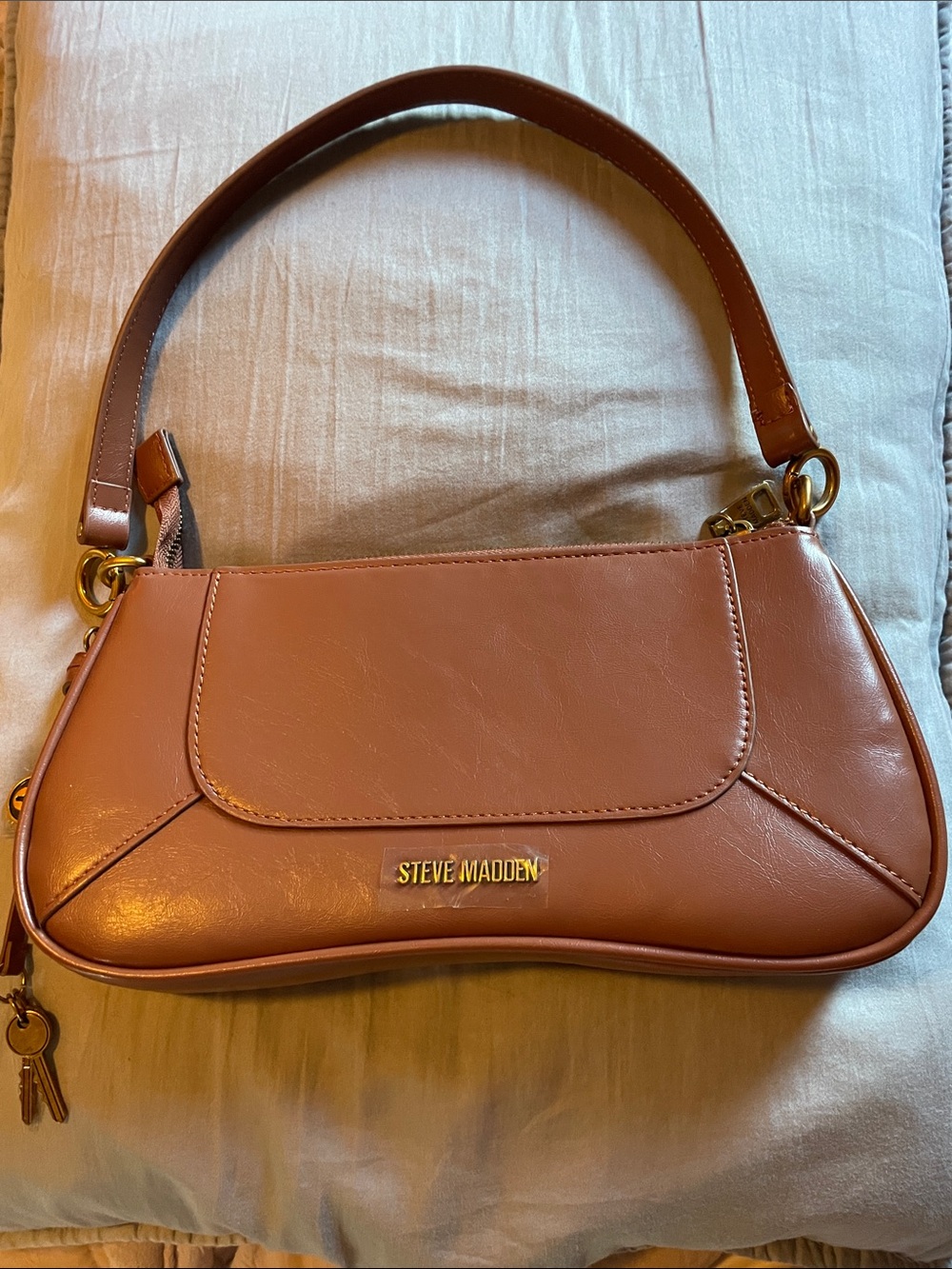 NWOT Steve Madden Btiaga Caramel Brown Shoulder Bag